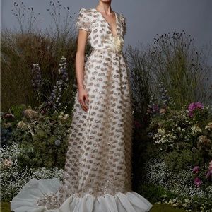 ISO: MARKARIAN DRESS